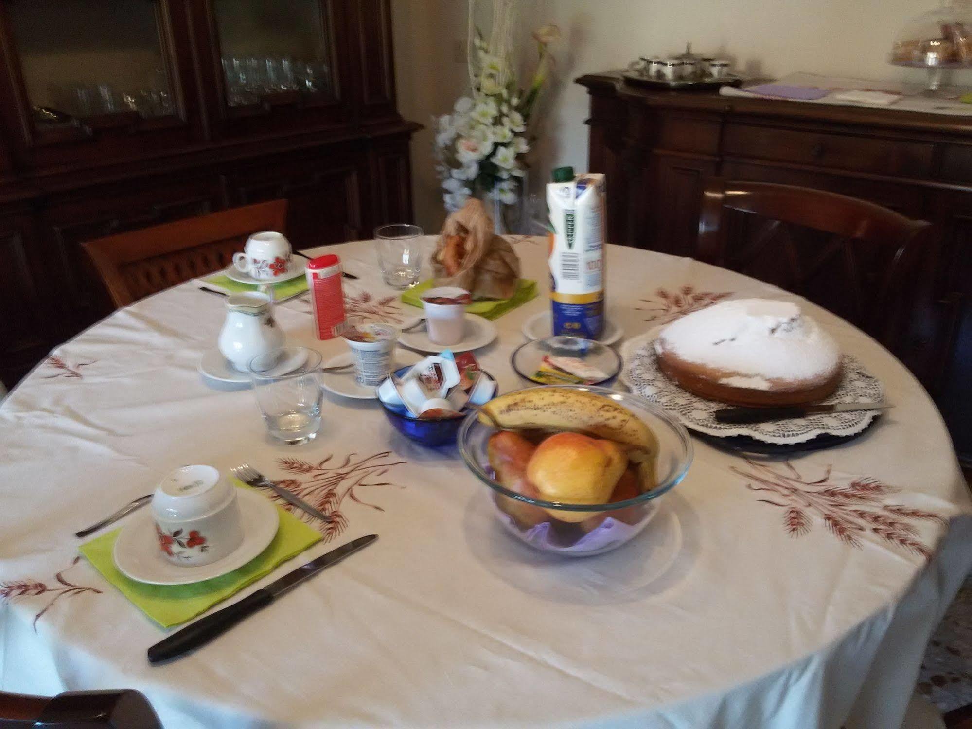 Casa Emanuela Bed & Breakfast Piazzola sul Brenta Eksteriør bilde